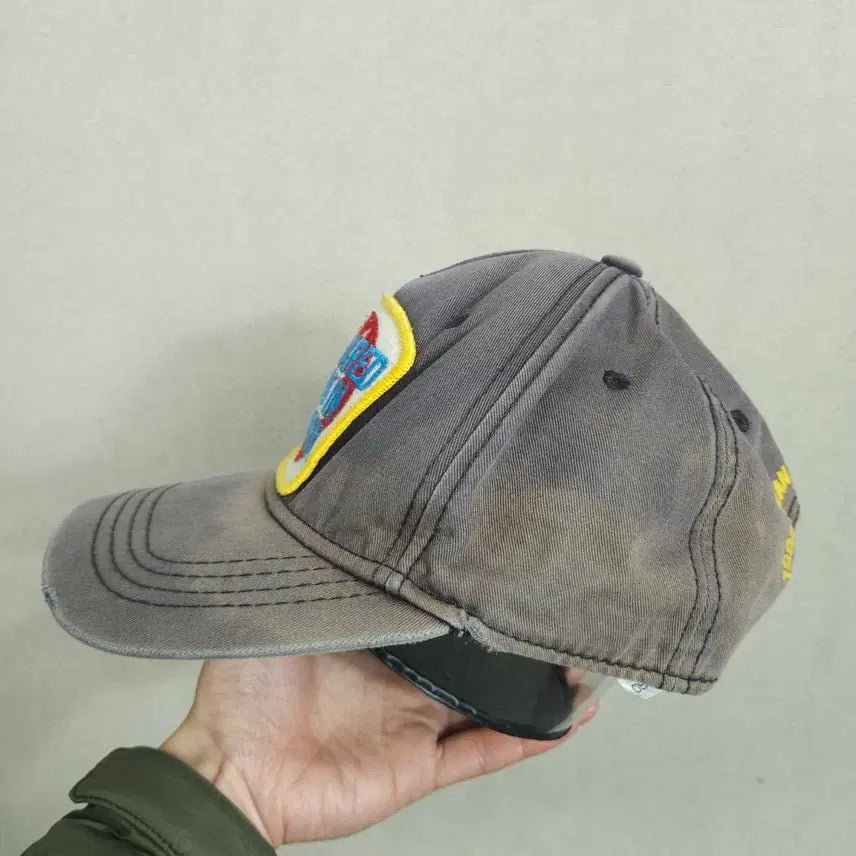 [SOLD OUT] 디스퀘어드2 페이드 볼캡