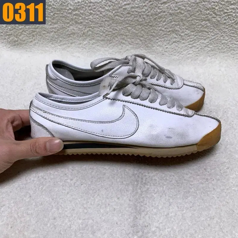 [BUNJANG] Nike Cortez 72 Phantom Beige Sneakers / [235] 나이키 코르테즈72 팬텀 베이지 스니커즈 캐주얼신발