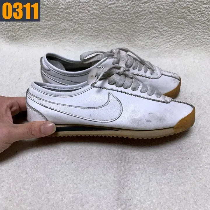 [BUNJANG] Nike Cortez 72 Phantom Beige Sneakers / [235] 나이키 코르테즈72 팬텀 베이지 스니커즈 캐주얼신발