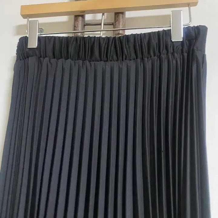 [BUNJANG] Black Pleated Long Skirt / 블랙 플리츠 스커트 55-66