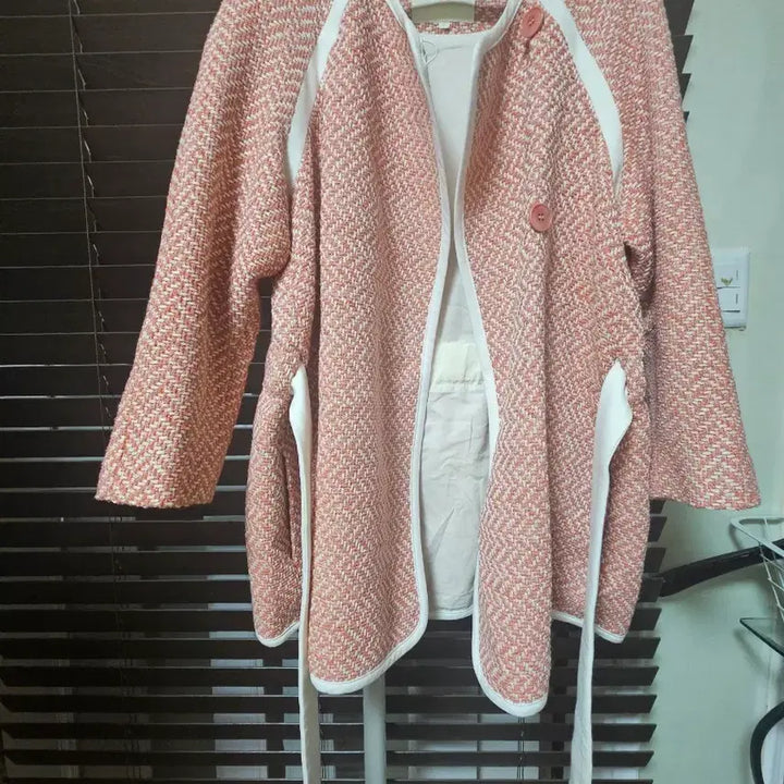 [BUNJANG] Maje Tweed Belted Jacket Coral Pink / 마쥬 트위드 벨티드 자켓 코랄 핑크