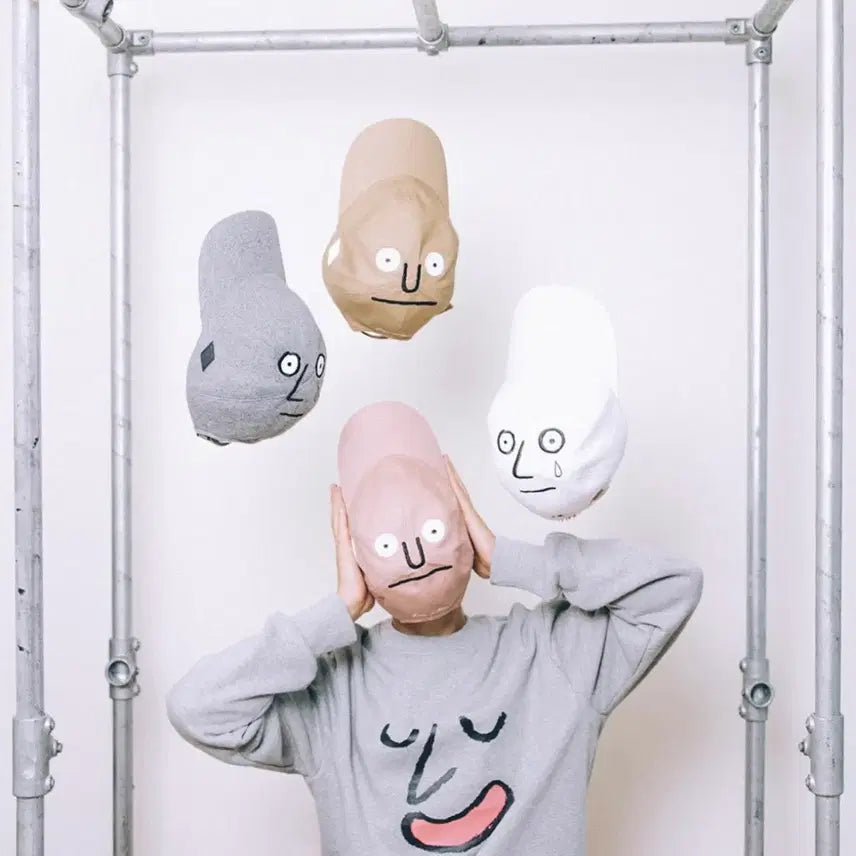 [BUNJANG] Stereo Vinyls Beige Ball Cap / 장줄리앙 X 스테레오 바이널즈 콜라보 베이지 볼캡 모자