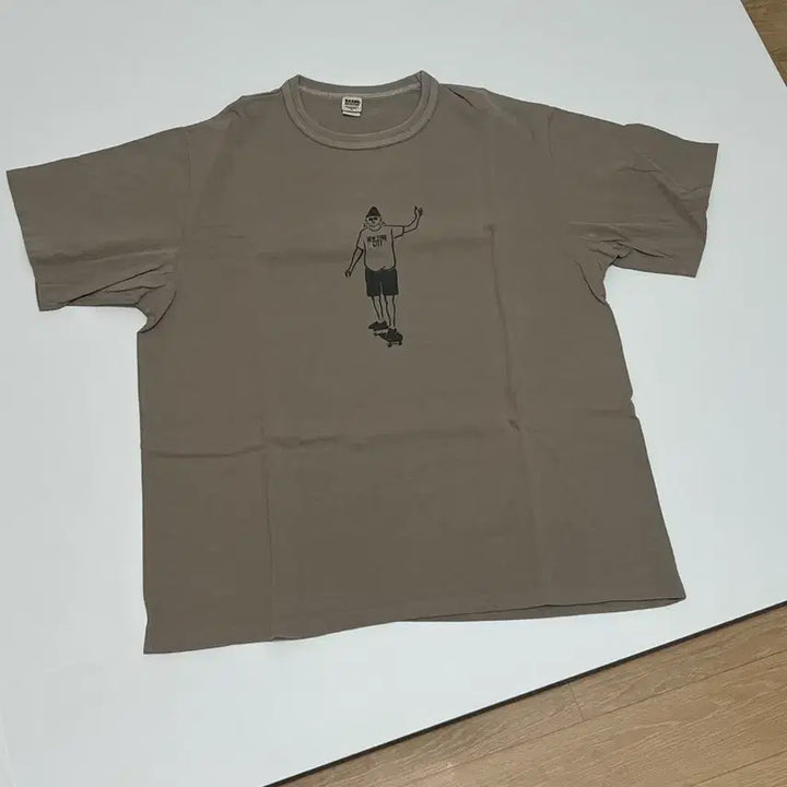[SOLD OUT] 반스아웃피터스 반팔