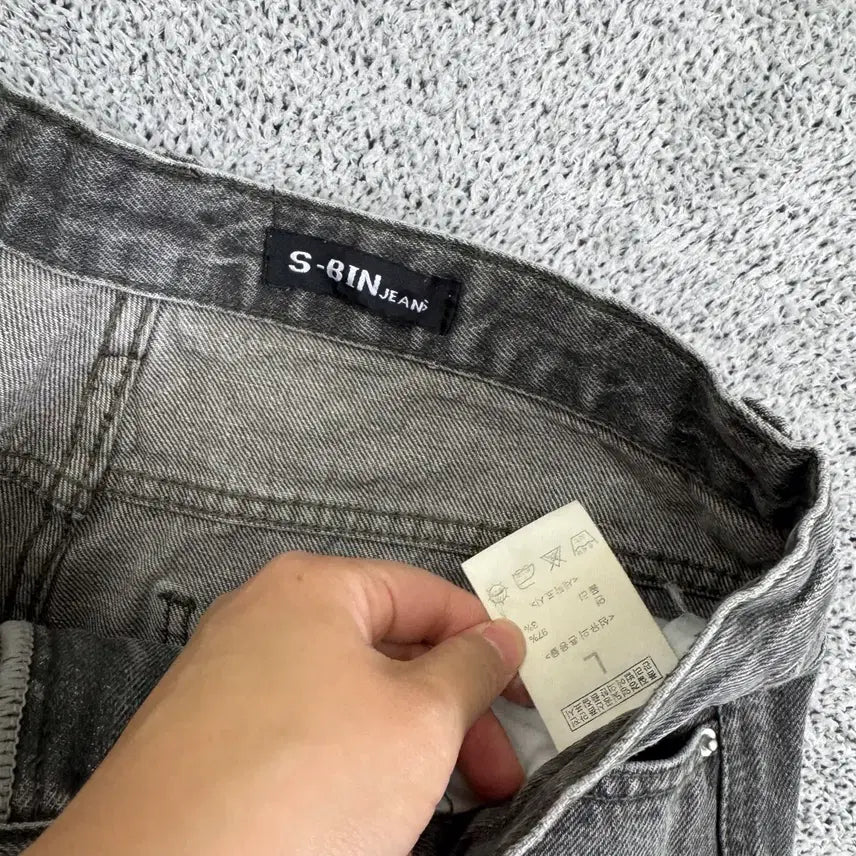 [BUNJANG] Black Denim Bermuda Shorts / 흑청 버뮤다 팬츠