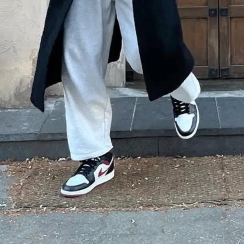 [BUNJANG] Nike Jordan 1 Mid Gym Red Black White 275 Sneakers / 조던 1 미드 짐레드 블랙 화이트 275