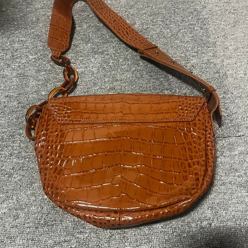 [BUNJANG] Matinkim Hollywood Bag Brown Shoulder Bag / 마뗑킴 할리우드백 브라운