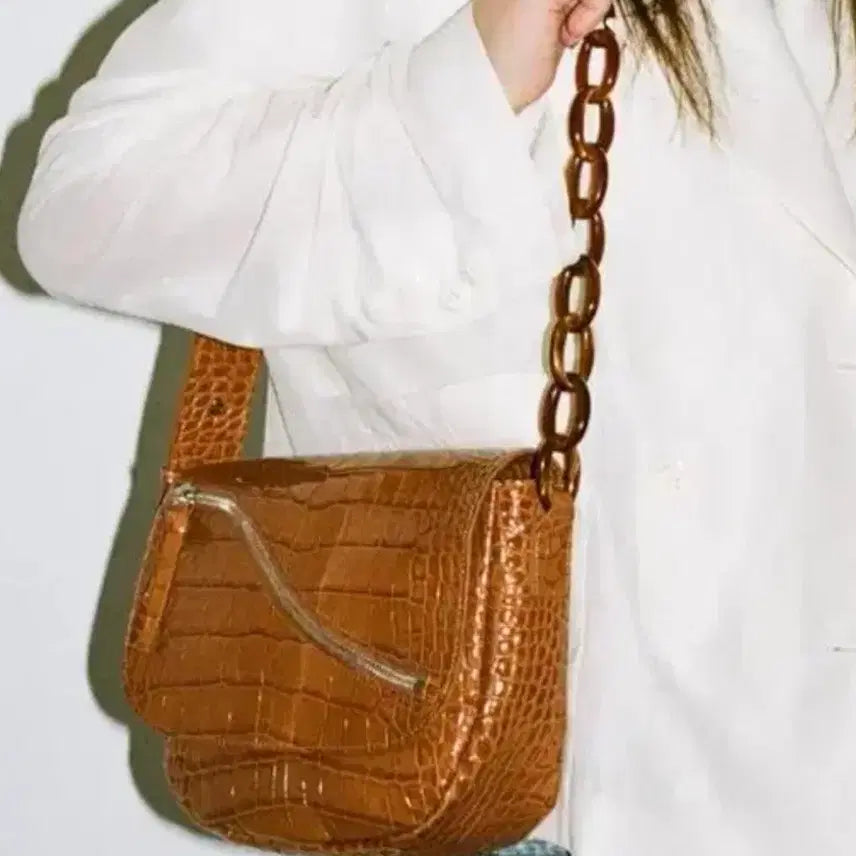 [BUNJANG] Matinkim Hollywood Bag Brown Shoulder Bag / 마뗑킴 할리우드백 브라운