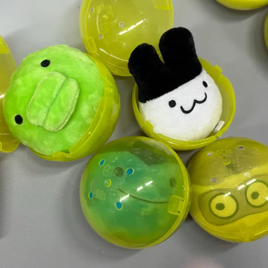 [BUNJANG] Tamagotchi Mascot Keyring Gacha 4-Piece Set / 다마고치 마스코트 키링 가챠 4종