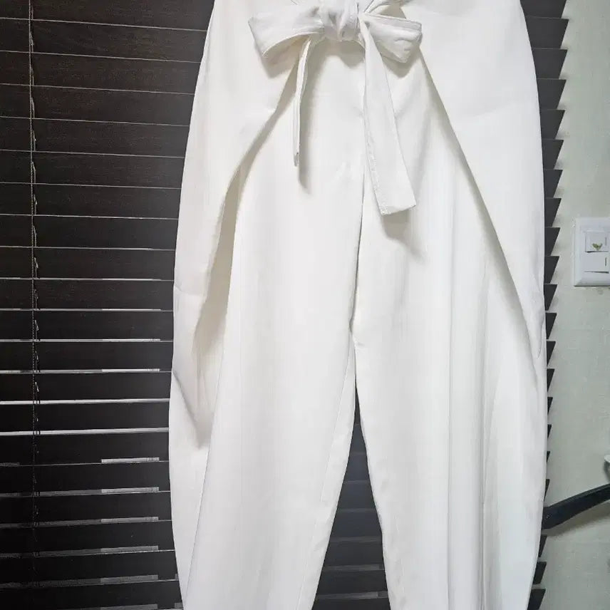 [BUNJANG] Club Monaco Ribbon Wrap Wide Pants / 클럽 모나코 리본 랩매듭 와이드 팬츠