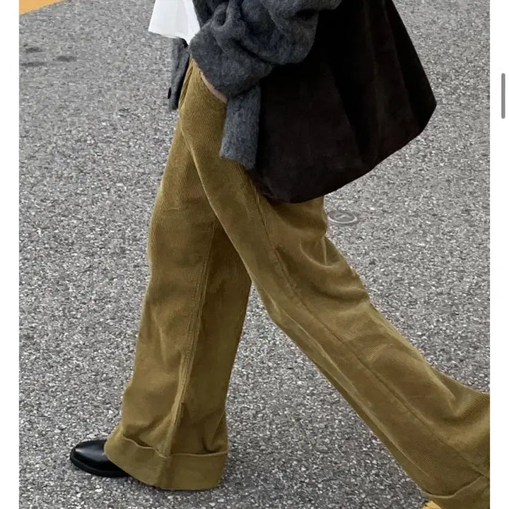 [BUNJANG] CU Soon Olive Corduroy Pants / 씨유쑨 올리브 코듀로이팬츠