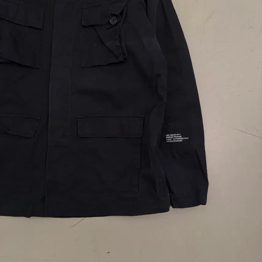 [SOLD OUT] LMC 프린팅 멀티포켓 셔츠