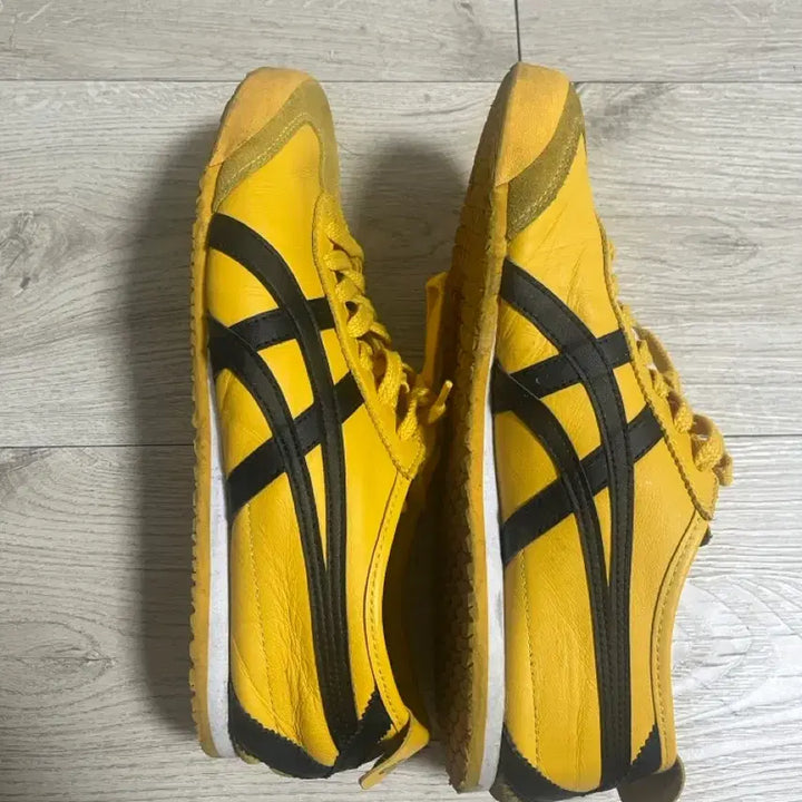 [BUNJANG] Onitsuka Tiger Mexico 66 Yellow Black Sneakers / 오니츠카 타이거 멕시코 66 옐로우 블랙