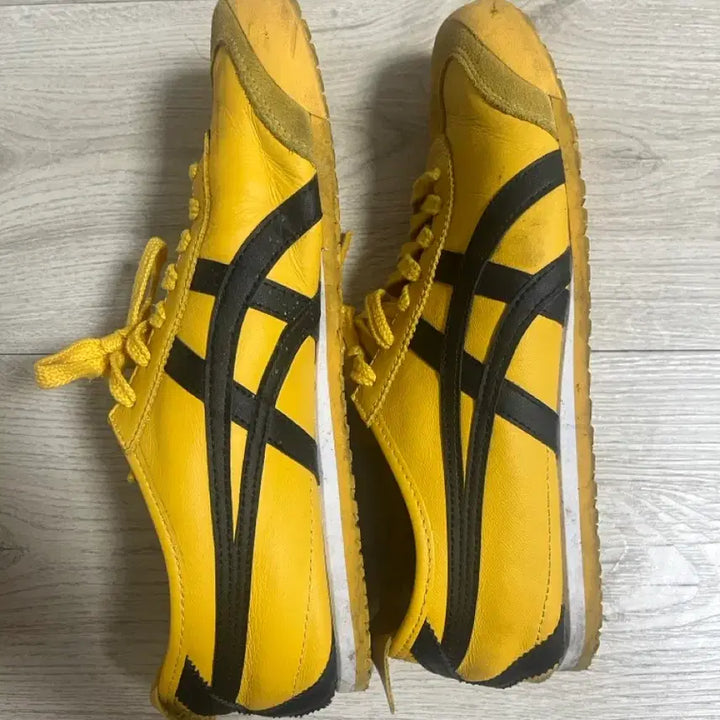 [BUNJANG] Onitsuka Tiger Mexico 66 Yellow Black Sneakers / 오니츠카 타이거 멕시코 66 옐로우 블랙