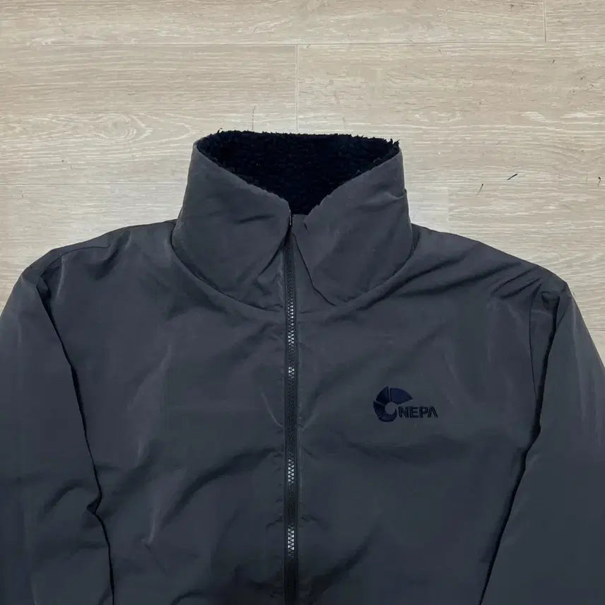 [BUNJANG] Nepa Reversible Fleece Windbreaker Jacket / 네파 리버시블 후리스 바람막이 점퍼