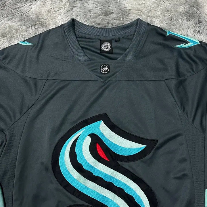 [SOLD OUT] NHL 시애틀 크라켄 하키 져지 L