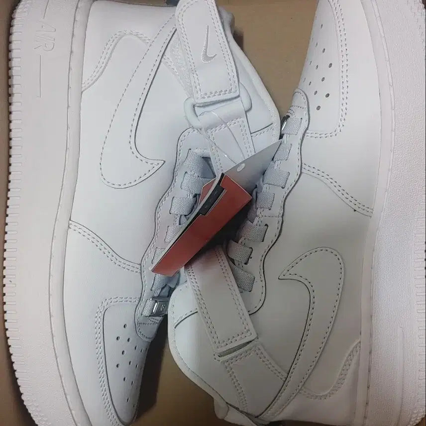 [BUNJANG] Nike Air Force 1 Mid White Sneakers / 새상품)나이키 230 에어포스1 미드 화이트 이지온 IH4228 100