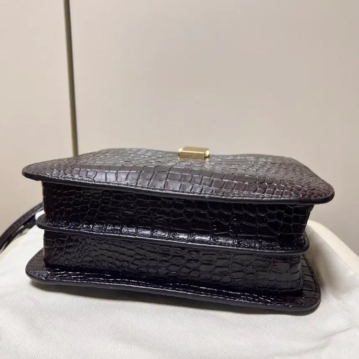 [BUNJANG] Couronne Moka Brown Croc Embossed Leather Tote Bag / 쿠론 모카브라운 크로커 엠보 소가죽 토트백 숄더백 크로스백