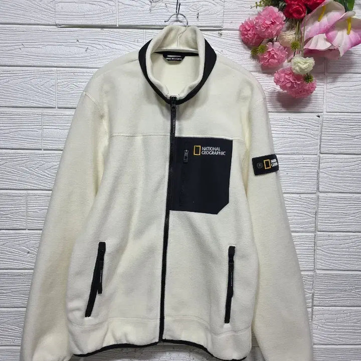 [BUNJANG] National Geographic Fleece Jacket / 새상품 2021년 내셔널지오그래픽  후리스 자켓 100