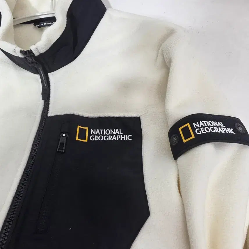 [BUNJANG] National Geographic Fleece Jacket / 새상품 2021년 내셔널지오그래픽  후리스 자켓 100