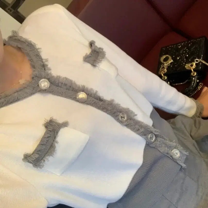 [BUNJANG] Surgery Ivory Color Block Cardigan / 수술 배색가디건 - 아이보리