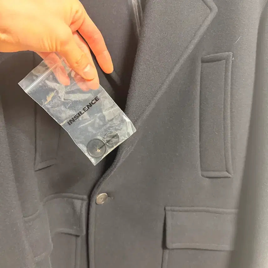 [BUNJANG] INSILENCE Oversized Double Coat Black L / 인사일런스 오버핏 더블코트L