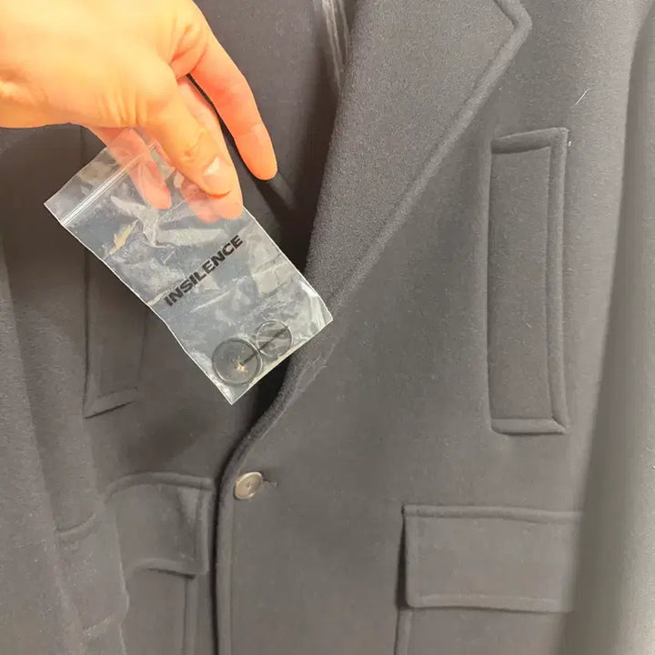 [BUNJANG] INSILENCE Oversized Double Coat Black L / 인사일런스 오버핏 더블코트L