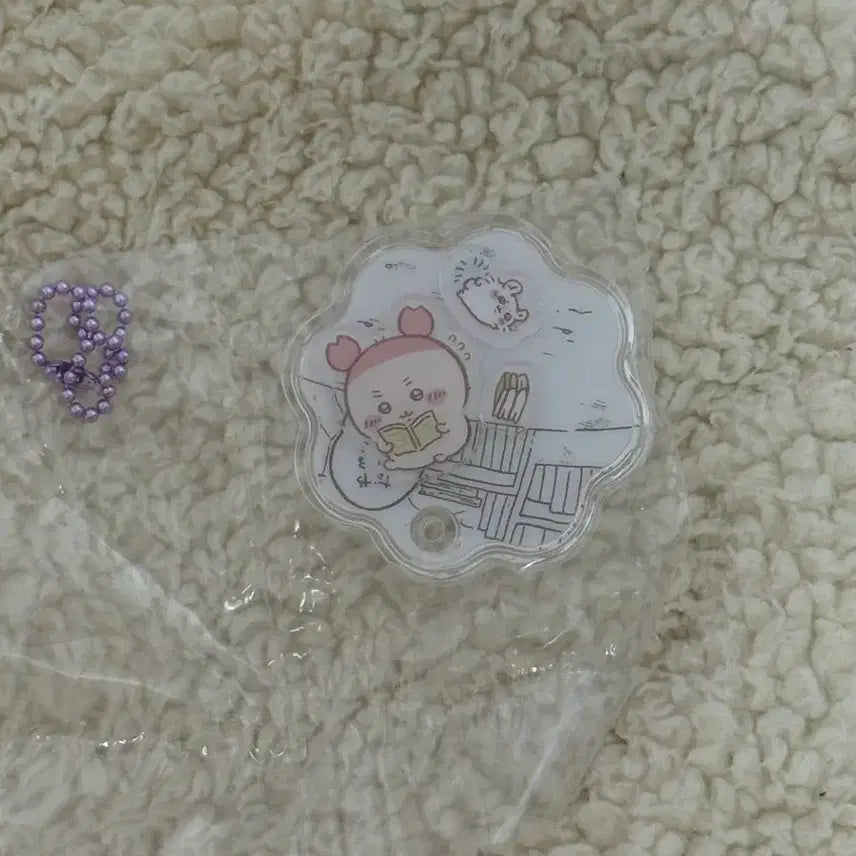 [BUNJANG] Bandai Chiikawa Shaka Shaka Charm Kani &amp; Momonga Keyring / (미개봉) 반다이 치이카와 샤카샤카참 카니 모몽가 식완제품 가챠 키링