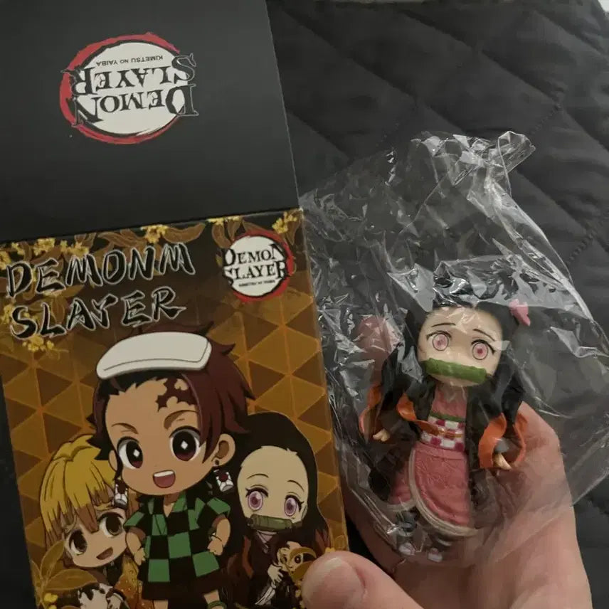 [BUNJANG] Demon Slayer Nezuko Figure / 귀멸의 칼날 네즈코 피규어