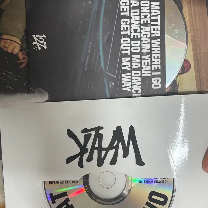 [BUNJANG] NCT 127 JiSung WALK Album Bundle Set / (+지성 포토이즘) NCT 127 앨범 WALK+ 포토카드 등등(일괄)