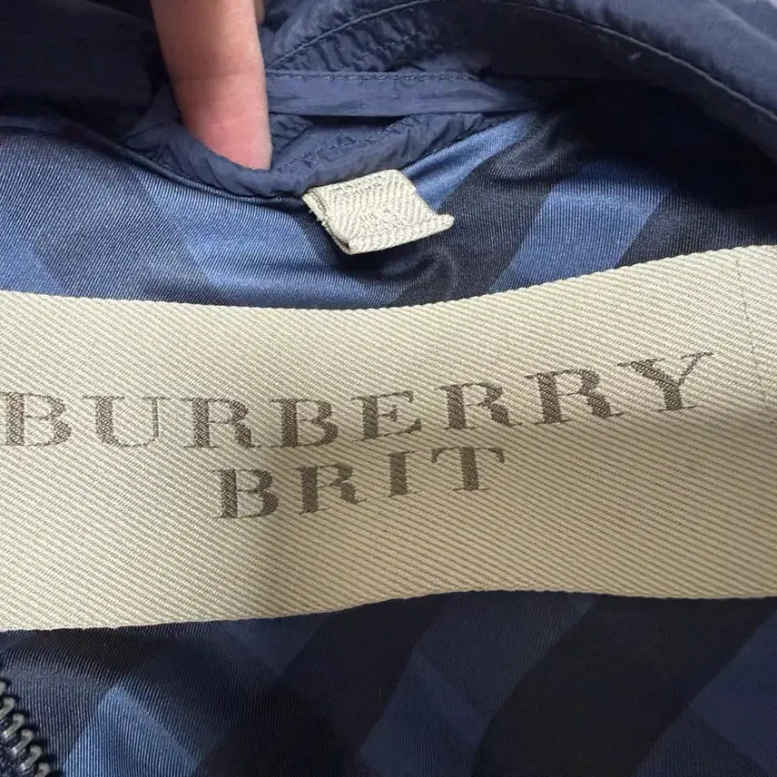 [BUNJANG] Burberry Windbreaker 34 / 버버리 바람막이 34