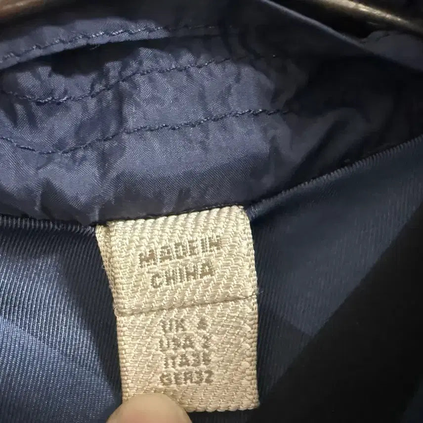[BUNJANG] Burberry Windbreaker 34 / 버버리 바람막이 34