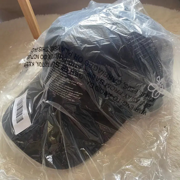 [BUNJANG] Jennie 1st Anniversary Ruby Thank You Hat / 제니 1주년 루비 팝업 땡큐햇 thankyou hat 원가 양도