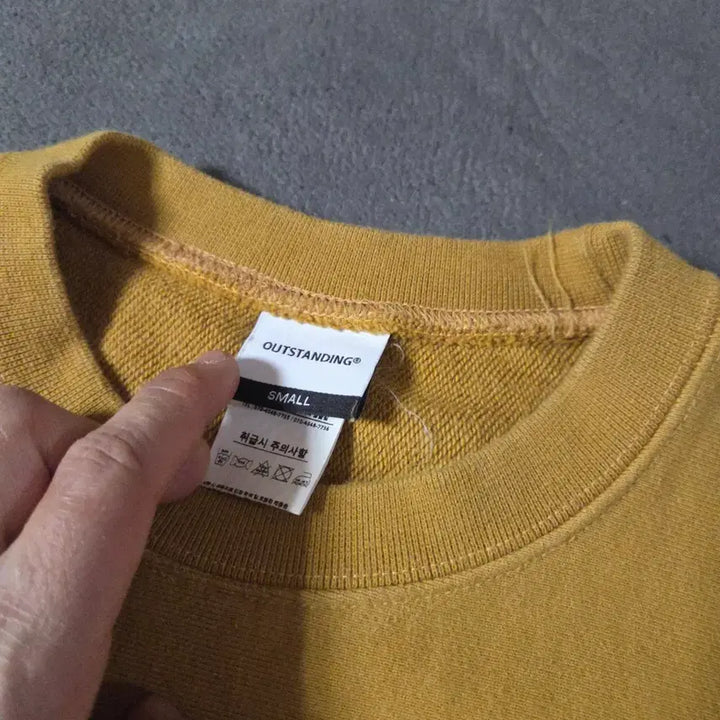 [BUNJANG] Outstanding Brooklyn Liberty Oversized Sweatshirt S Mustard / 아웃스탠딩 브루클린 리버티 오버핏 맨투맨 S 머스터드