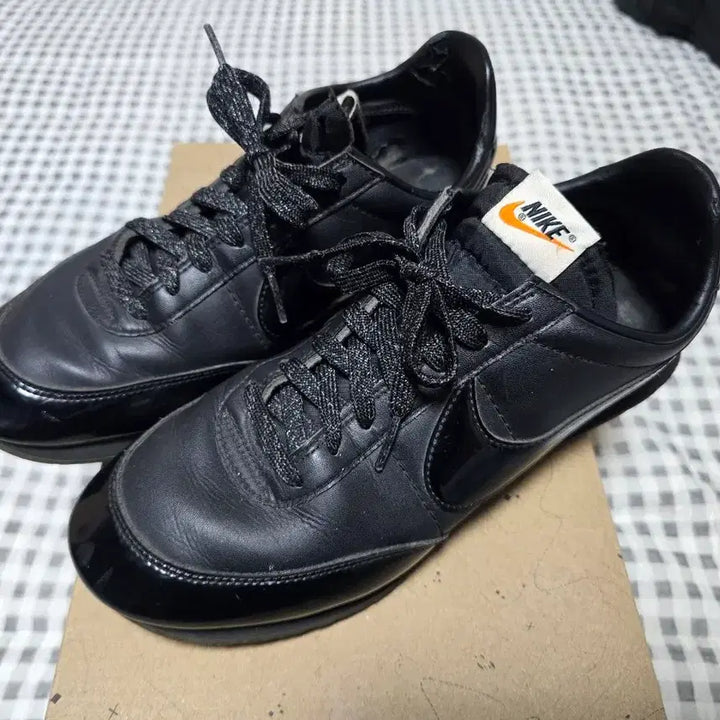 [BUNJANG] CDG x Nike Night Track Sneakers / cdg x 나이키 나이트 트랙 260