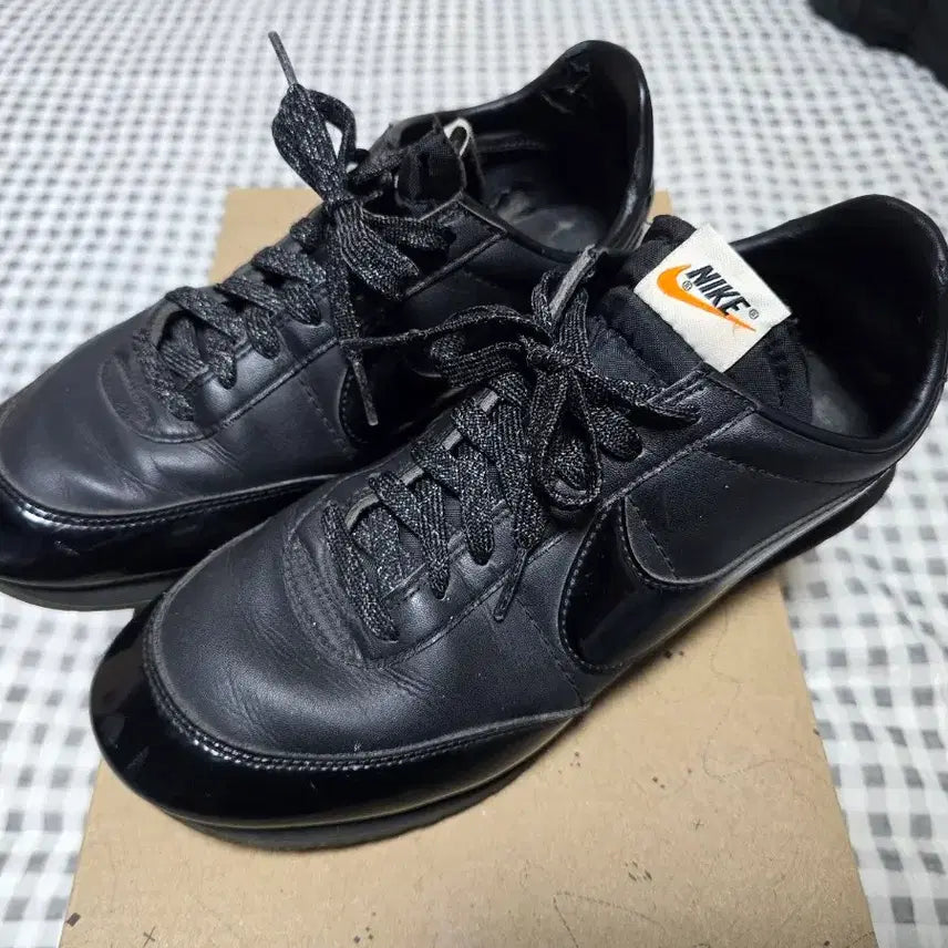 [BUNJANG] CDG x Nike Night Track Sneakers / cdg x 나이키 나이트 트랙 260