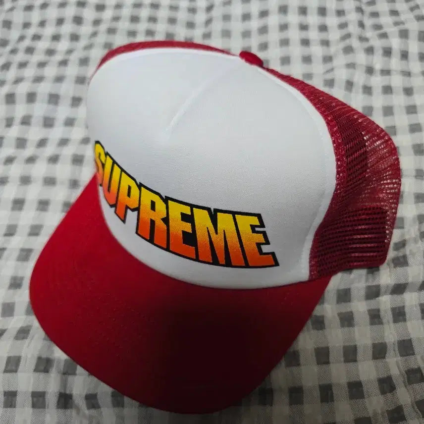 [BUNJANG] Supreme Gradient Mesh Cap Red / 슈프림 그라디언트 매쉬캡 레드