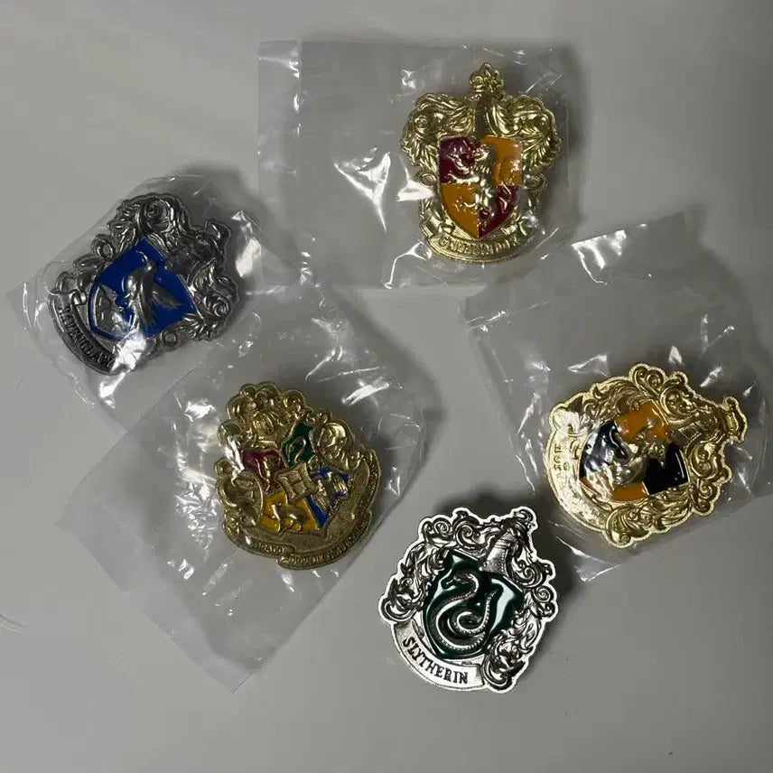 [BUNJANG] Harry Potter Hogwarts House Crest Badge Collection Set / (전종) 해리포터 호그와트 기숙사 문장 뱃지 컬렉션 5종