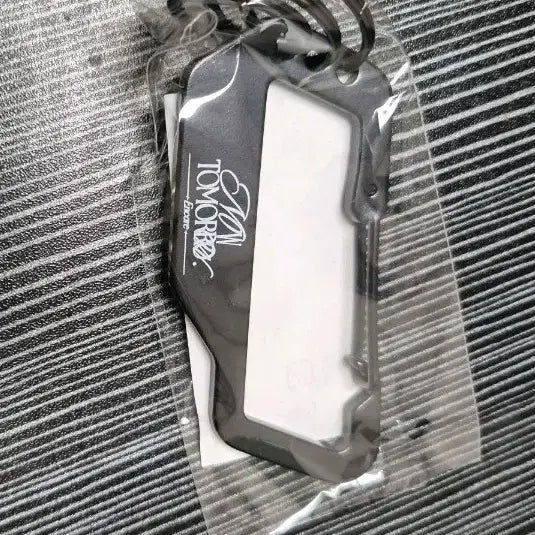 [BUNJANG] fromis_9 Japan Encore Carabiner (Sealed) / 프로미스나인 일본앙콘 카라비너 미개봉