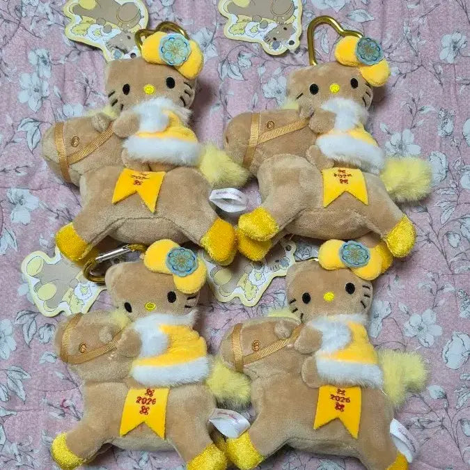 [BUNJANG] Hello Kitty Horse Doll Keychain 2026 Edition / 헬로키티 말인형 키링 2026년 에디션