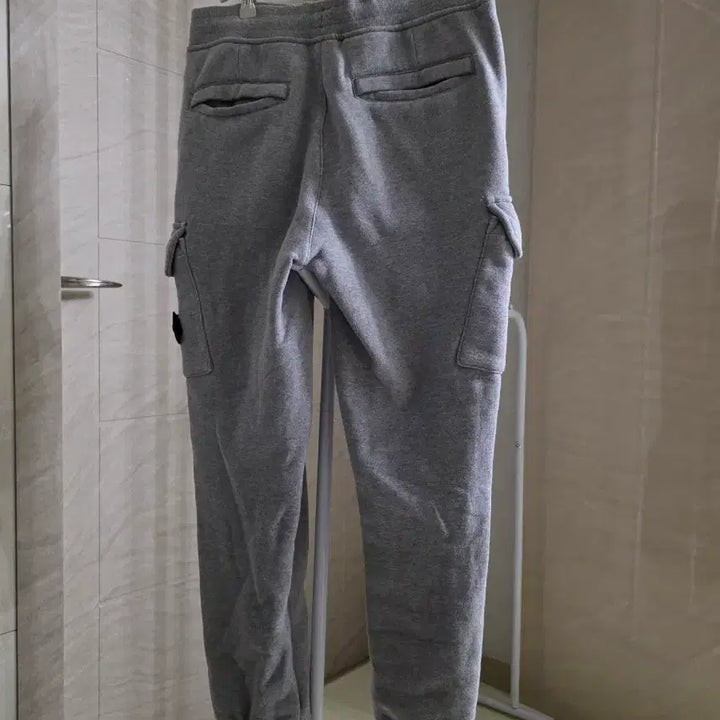 [BUNJANG] National Geographic Fleece Cargo Training Pants / 내셔널지오그래픽 기모 카고 트레이닝바지 남95 추천