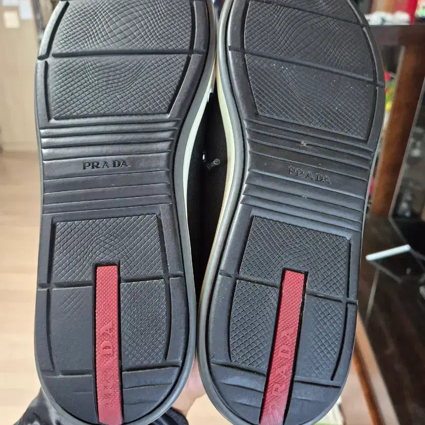 [BUNJANG] Prada Black Sneakers (Size 260) / 프라다 블랙 스니커즈 운동화260 사이즈