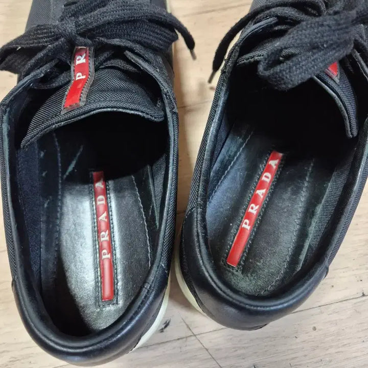 [BUNJANG] Prada Black Sneakers (Size 260) / 프라다 블랙 스니커즈 운동화260 사이즈
