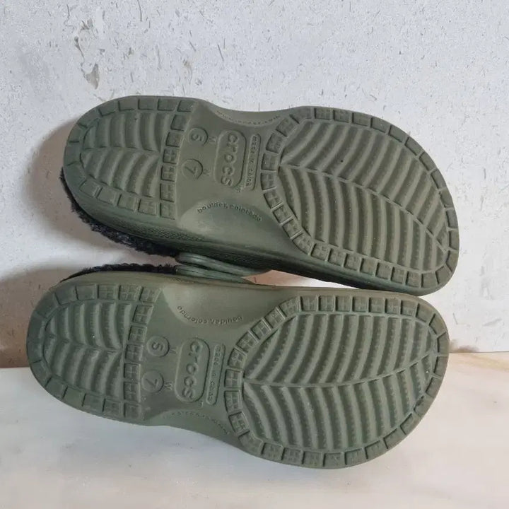 [BUNJANG] Crocs Baya Lined Clog Slippers (240mm) / 크록스 바야 클로그 털실내화 샌들 240