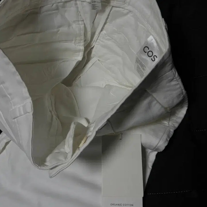 [BUNJANG] COS Relaxed Wide-Leg Pants White / 코스 릴렉스드 와이드레그 치노팬츠 화이트 (44)