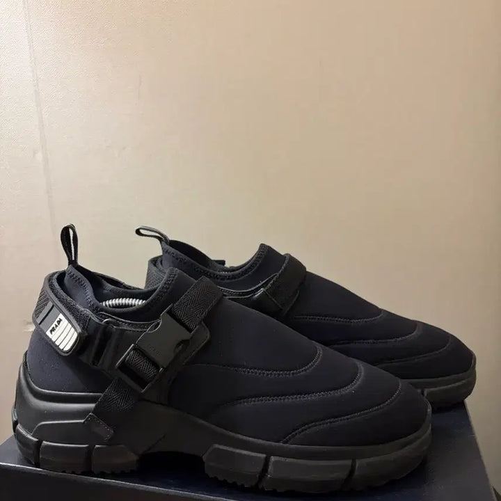 [BUNJANG] Prada Sneakers / 프라다 스니커즈