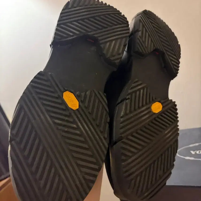 [BUNJANG] Prada Sneakers / 프라다 스니커즈