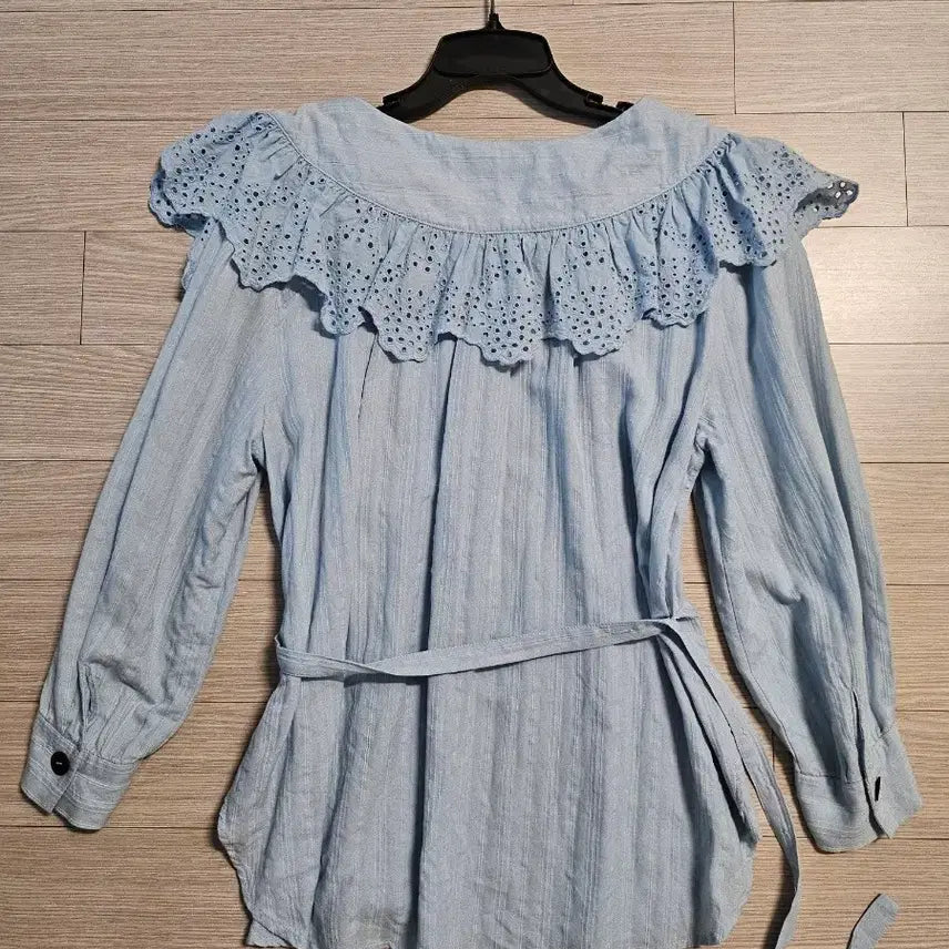 [SOLD OUT] 온앤온 펀칭 카라 블라우스
