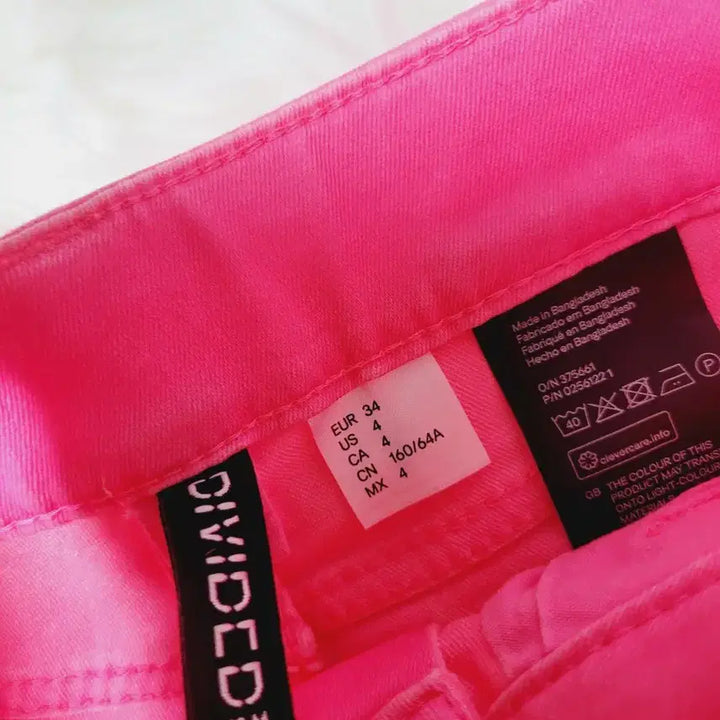 [BUNJANG] Hot Pink Denim Shorts / 핫핑크 데님 반바지 수입