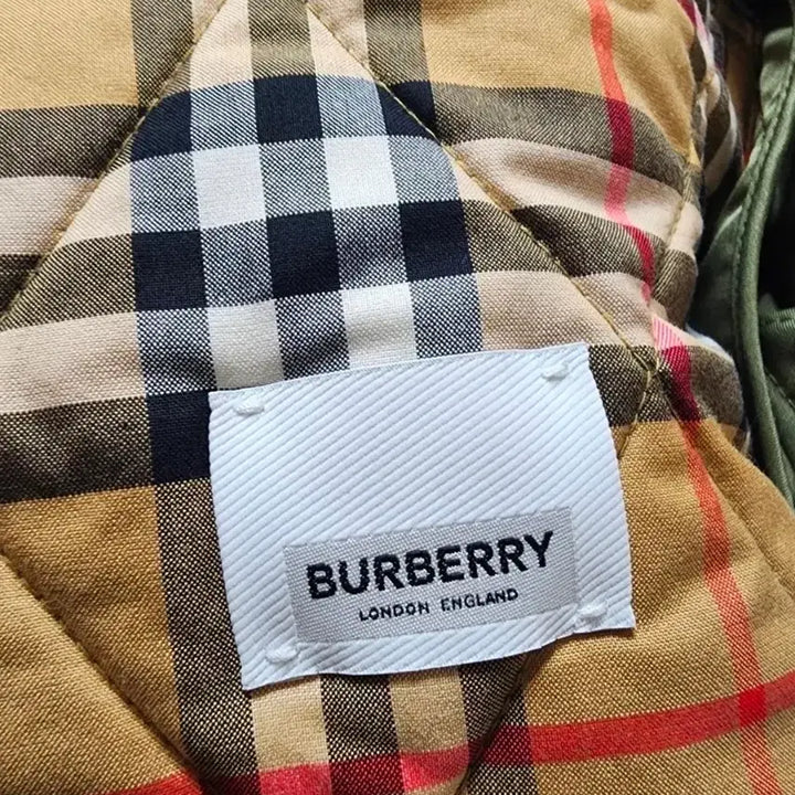 [BUNJANG] Burberry Dereham Quilted Long Jacket / 버버리 데레햄 퀼팅 롱 자켓