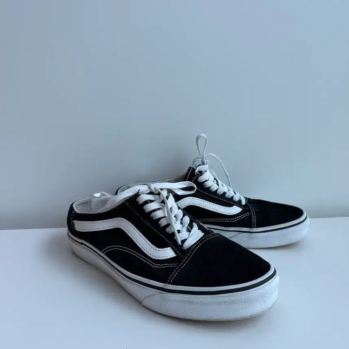 [BUNJANG] Vans Old Skool Black Sneakers 250 / Vans Old Skool 블랙 스니커즈 250